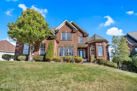 1108 Crossings Cove Ct, Louisville, KY 40245