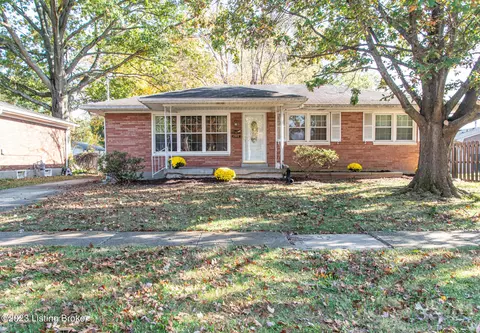 2902 Pomeroy Dr, Louisville, KY 40218