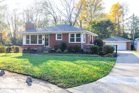 2916 Westfield Rd, Louisville, KY 40220