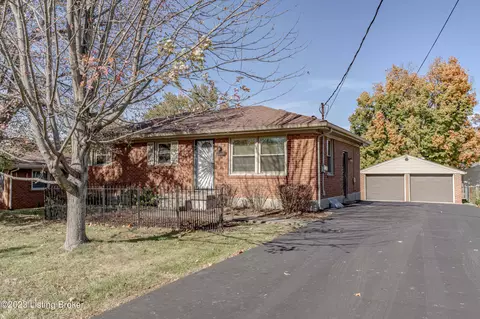 6003 Applegate Ln, Louisville, KY 40219