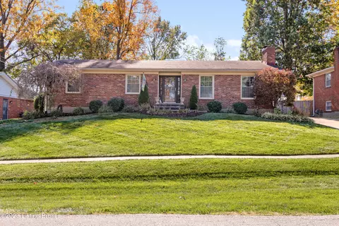 9117 Wanlou Dr, Louisville, KY 40272