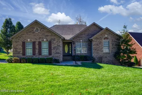 7501 Deer Hollow Ln, Louisville, KY 40214