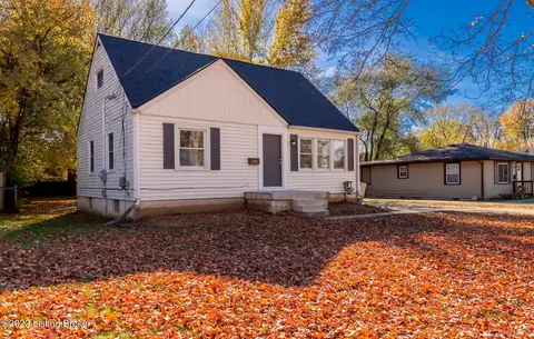 2106 W West Ln, Louisville, KY 40216