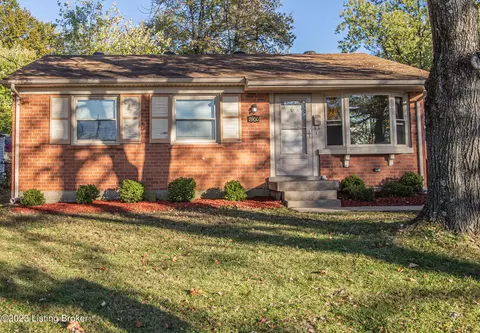 7900 Edsel Ln, Louisville, KY 40291