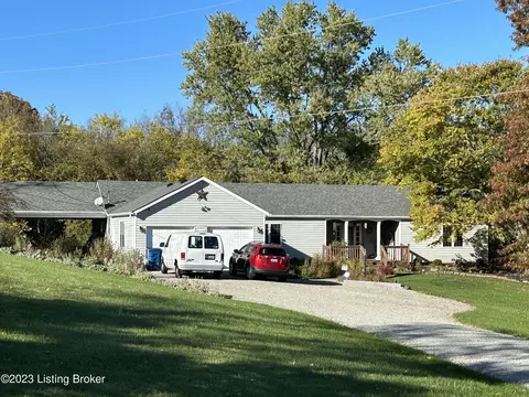 1300 Ballard Ct, La Grange, KY 40031