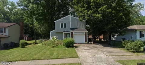 9216 Talitha Dr, Louisville, KY 40299