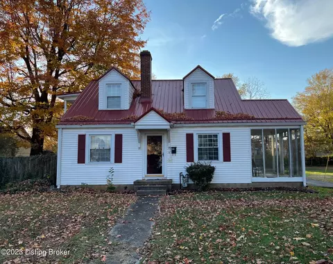 308 College St, Hodgenville, KY 42748