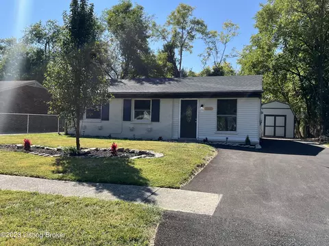 4602 Balaton Dr, Louisville, KY 40219