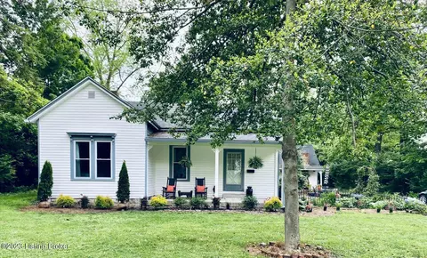 410 Wood Rd, Lyndon, KY 40222