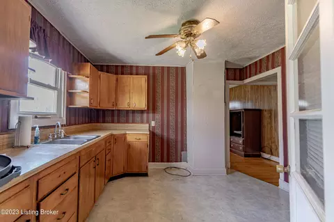260 Klapper Rd, Brooks, KY 40109 photo 10