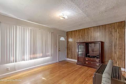 260 Klapper Rd, Brooks, KY 40109 photo 5