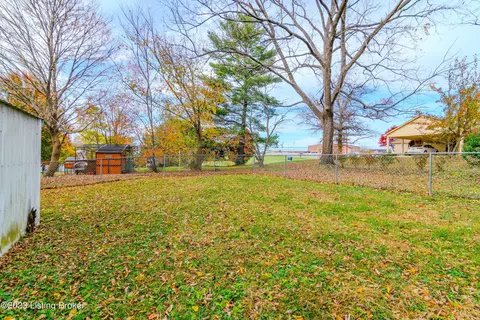 103 E Grundy Ave, Springfield, KY 40069 photo 44
