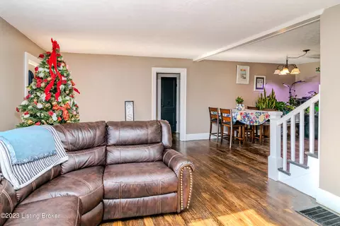 103 E Grundy Ave, Springfield, KY 40069 photo 6