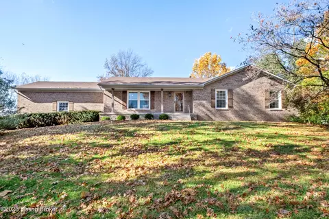 1708 Fort Pickens Rd, La Grange, KY 40031