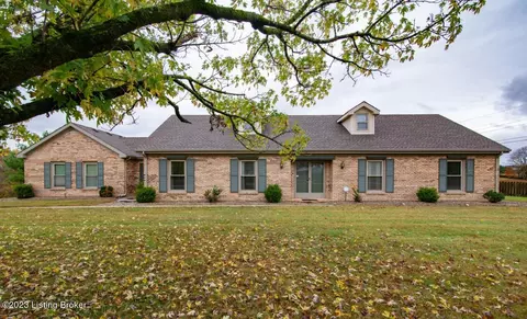 901 Spruce Ct, Campbellsville, KY 42718