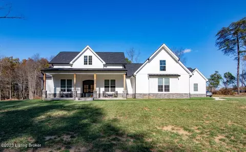 251 Whistling Oaks Dr, Glendale, KY 42740