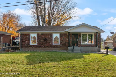 6220 Moorhaven Dr, Louisville, KY 40228