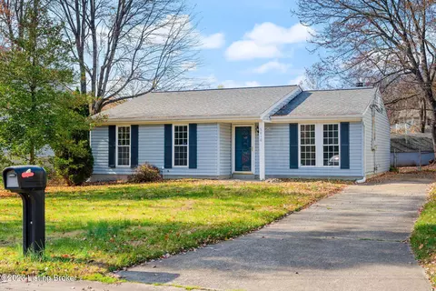 6010 Paula Marie Pl, Louisville, KY 40291