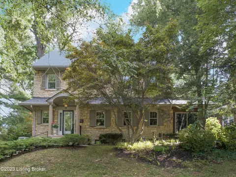 76 Valley Rd, Louisville, KY 40204