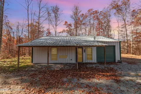 151 E Wall Pike Pike, Buffalo, KY 42716