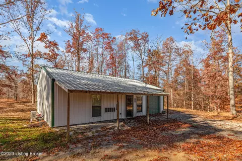 151 E Wall Pike Pike, Buffalo, KY 42716 photo 3