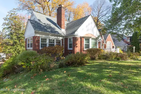 319 E Kenwood Dr, Louisville, KY 40214