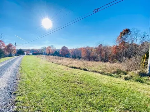 9 Mallard Point, Willisburg, KY 40078