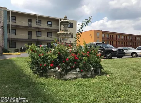 3320 Bardstown Rd #87, Louisville, KY 40218