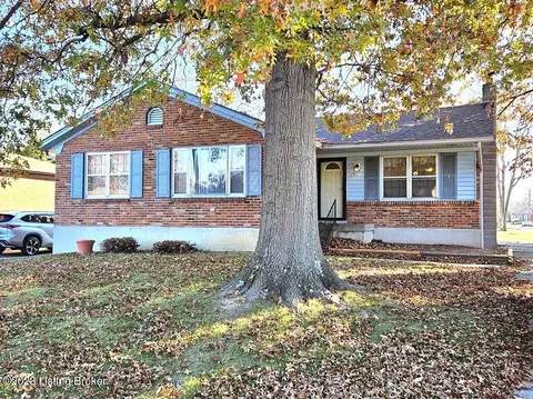 7911 Gable Rd, Louisville, KY 40219