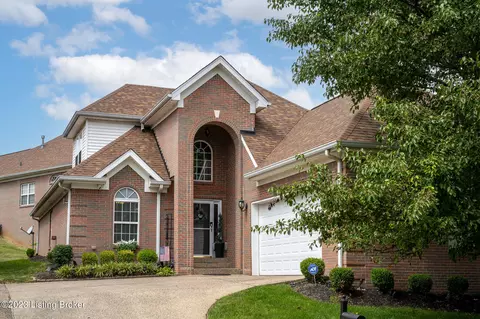3226 Hurstbourne Springs Dr, Louisville, KY 40220