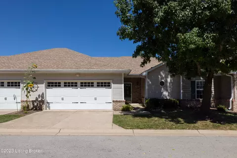 5121 Southern Charm Ln, Louisville, KY 40219