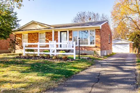 3015 Don Dee Dr, Louisville, KY 40220