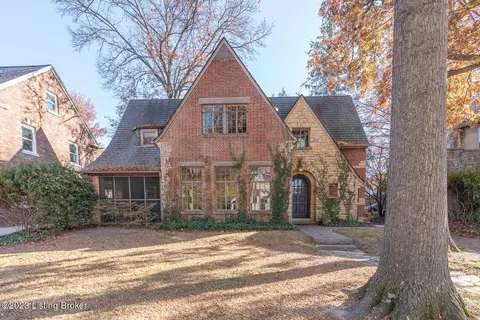 2236 Village Dr, Louisville, KY 40205