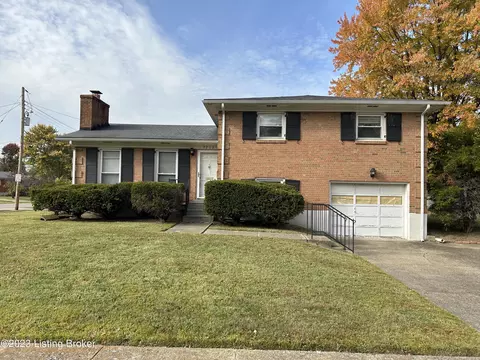 7217 Lora Dr, Louisville, KY 40214