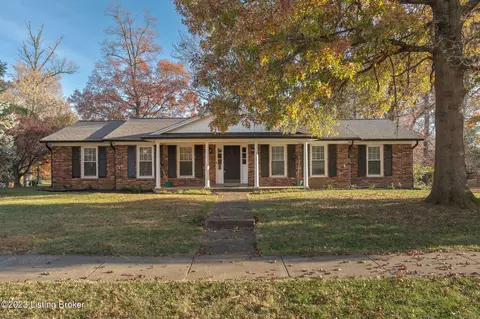 419 Whiteheath Ln, Louisville, KY 40243