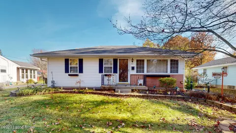 3611 Canterbury Dr, Louisville, KY 40299