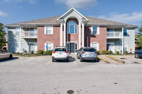 4801 Preston Spring Ct #201, Louisville, KY 40229