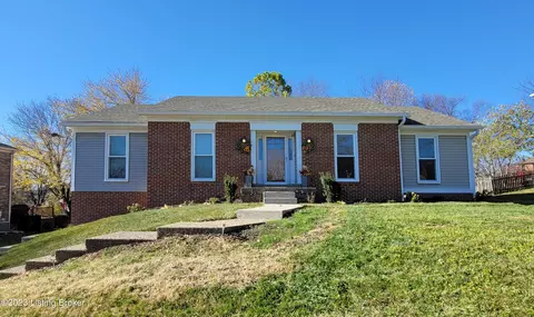 202 Wickfield Dr, Louisville, KY 40245