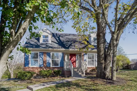 8106 Amity Ln, Louisville, KY 40220