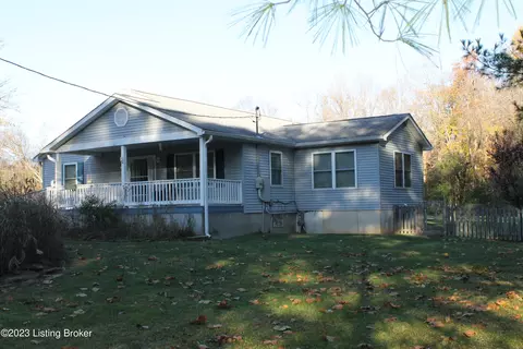 8901 Reamers Rd, Louisville, KY 40245