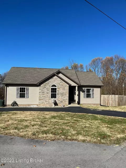 175 Jackson Ave, Scottsville, KY 42164