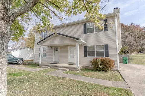 1386 Kingswood Way, Radcliff, KY 40160