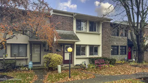 2947 Six Mile Ln, Louisville, KY 40220