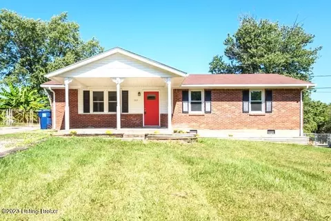 703 W Madison St, La Grange, KY 40031