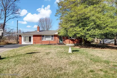 601 Hausfeldt Ln, New Albany, IN 47150