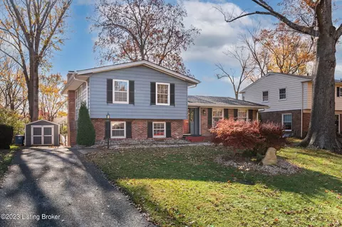 10114 Radford Rd, Louisville, KY 40223