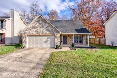 9603 Arrowridge Dr, Louisville, KY 40229
