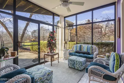 5620 Timber Creek Ct, Prospect, KY 40059