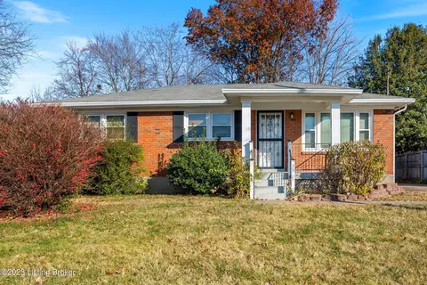 3511 Pinecroft Dr, Louisville, KY 40219