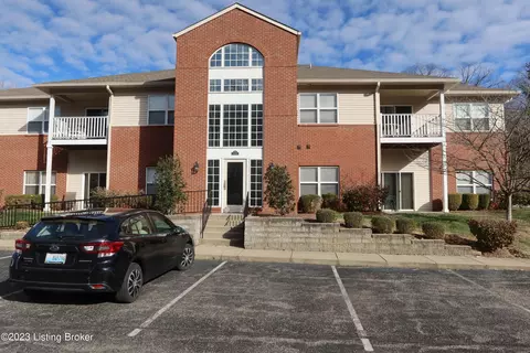 9101 Hawthorne Pointe Dr #104, Louisville, KY 40272